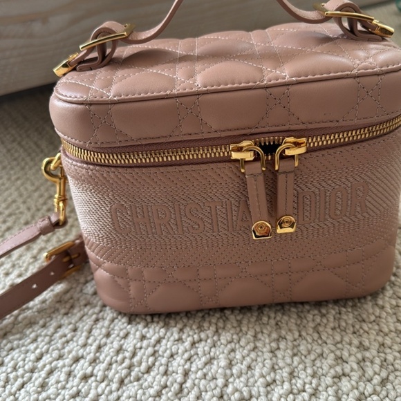 Dior authentic bag in excellent condition - Picture 3 of 16